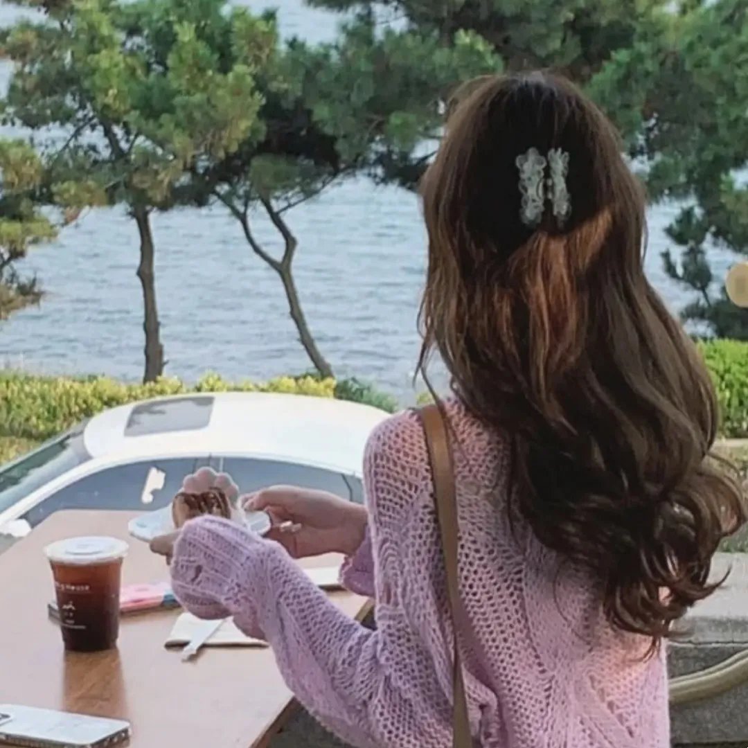 那女孩真帅